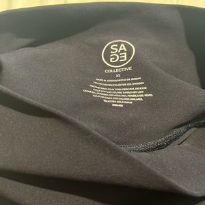 athletic navy  blue leggings worn once perfect condition